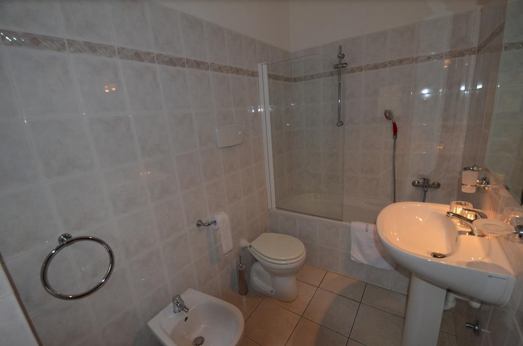 Lake Como View Apartement Allegro Acquaseria Room photo
